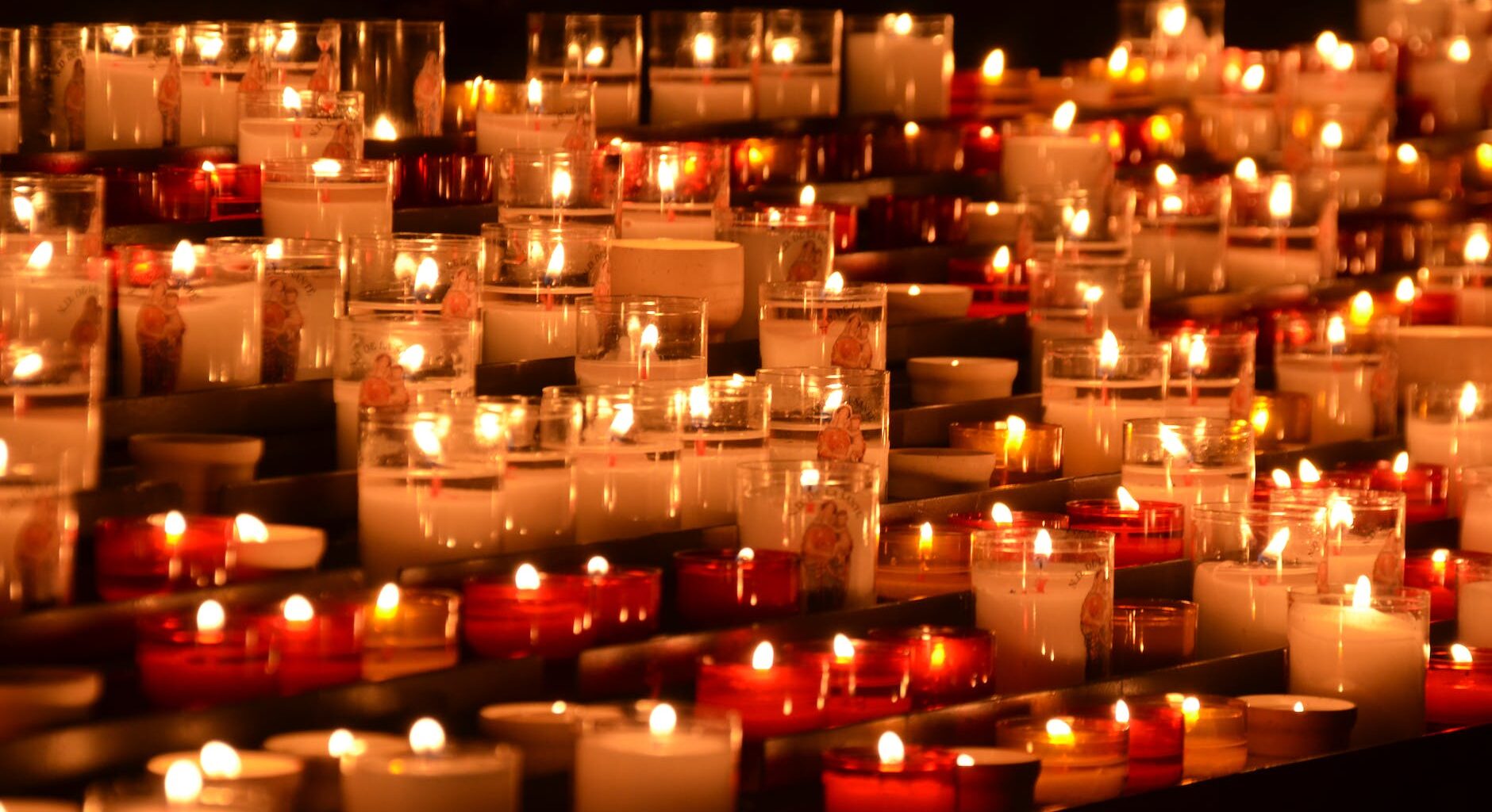 what is the difference between grief and mourning